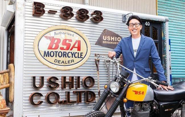 コンテナガレージはバイクの収納場所に(丸亀市垂水町の本社)