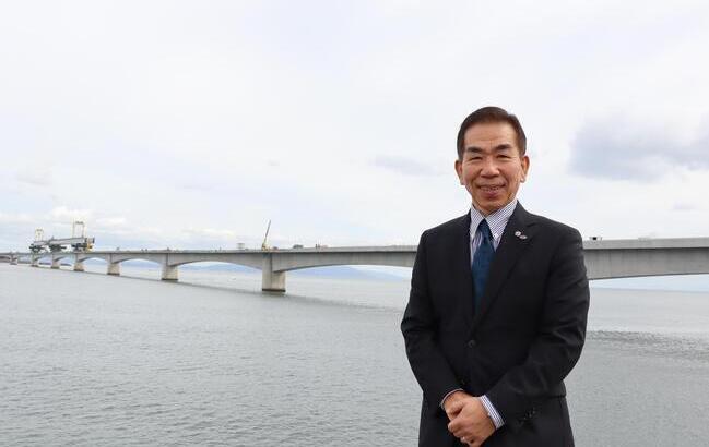 「徳島南部自動車道」吉野川大橋（仮称）工事現場