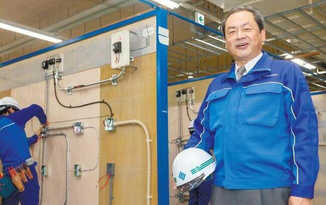 電気工事実習などを行う四電工･社員研修所の実習室＝高松市鶴市町