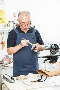 革色工房では職人さんが対応してくれる