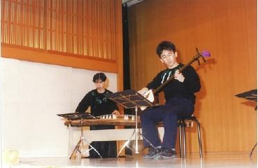 学生時代の三味線演奏