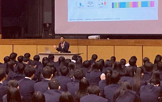高松桜井高校で行った講座の様子