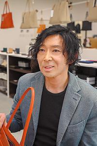 お客さんが待っている 絶望している暇なんてない