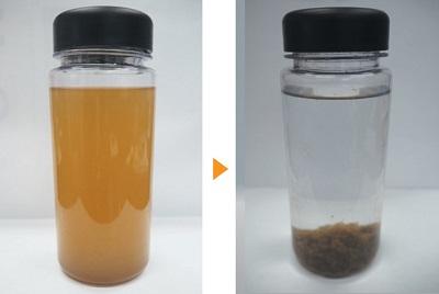 砂・泥などが混じった水（左）にH・O・Hを混ぜると汚れが沈殿する（右）