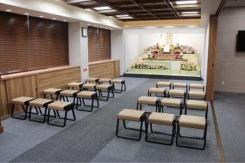 「家族葬」に対応する3階の式場