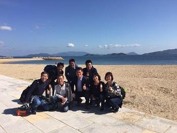 四国地区本部のメンバーと(女木島)