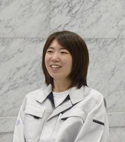 商品製造部製造グループ 山岡 亜利沙さん（高松南高校出身）