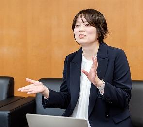 社長の小島好視さん