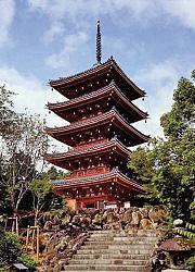 富士建設が手掛けた五台山竹林寺の五重塔=高知市富士建設が手掛けた五台山 竹林寺の五重塔=高知市