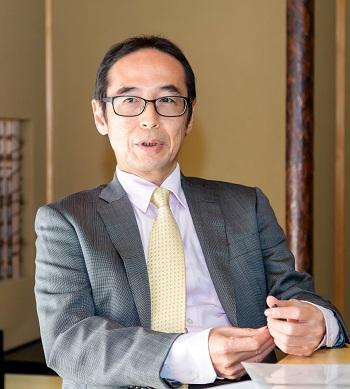 「土地に力がある」 観察者として香川を見つめる