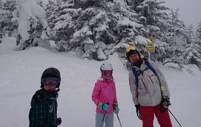 子どもたちと一緒に趣味のスキーを楽しんだコロナ禍前の思い出