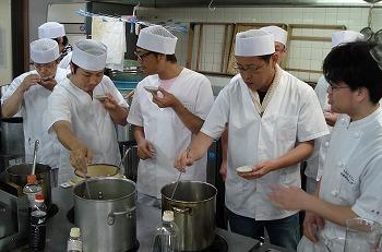 「麺の学校」の様子