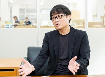 「既成概念にとらわれず、素直な目を持ち続けたい」