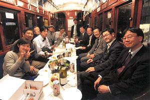 阪堺電車を貸し切って異業種交流会を開催した