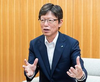 常に先を見て、グループ一丸となって四国の未来に貢献していく